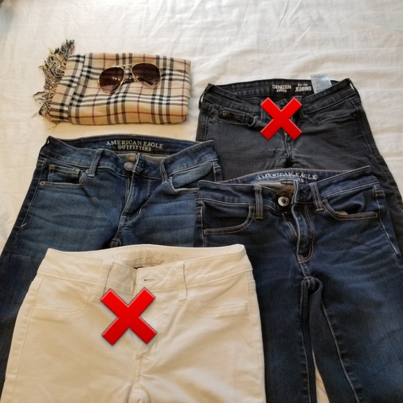 3/$45 BUNDLE JEANS - Picture 2 of 3